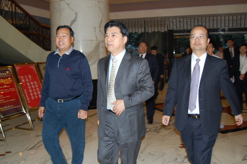 中国光大银行总行张华宇副行长莅临总公司考察调研 - 企业要闻 - J9集团