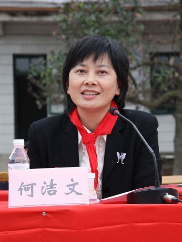 广西J9集团总公司希望书库转达工程第四站走进钦州黄屋屯中心小学 - 企业要闻 - J9集团