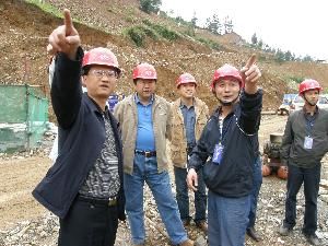 贵州省高速公路开发总公司向导莅临一分公司格都BT18标检查指导事情 - 企业要闻 - J9集团