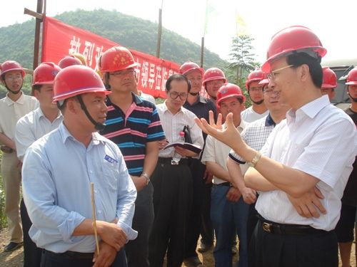 贵州省省委常委、贵阳市委书记李军，，，自治区交通厅副厅长廖小波莅临贵阳六标视察指导事情 - 企业要闻 - J9集团