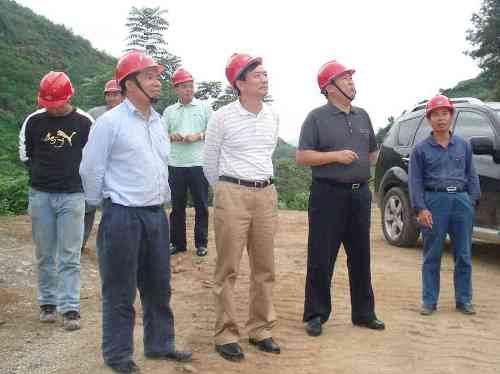 贵州省省委常委、贵阳市委书记李军，，，自治区交通厅副厅长廖小波莅临贵阳六标视察指导事情 - 企业要闻 - J9集团