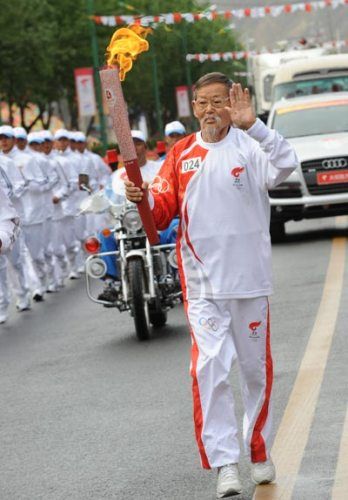 千里单骑进西藏 火炬转达续传奇——记奥运火炬手广西J9集团退休员工孙天恩 - 企业要闻 - J9集团