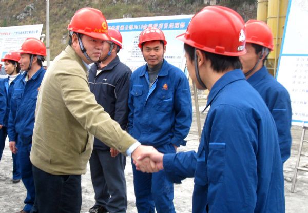 广西交通运输厅厅长潘巍莅临六河10标视察指导事情 - 企业要闻 - J9集团