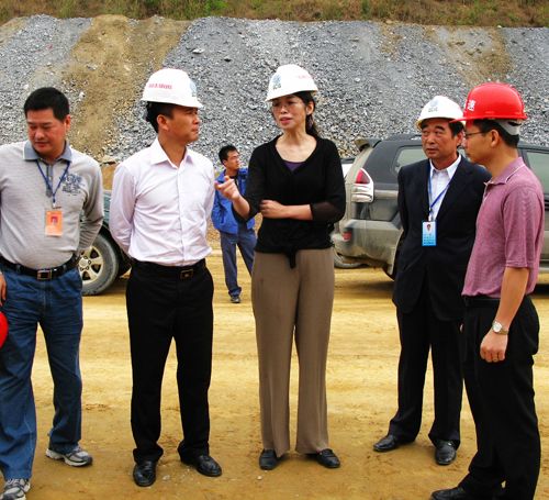 交通部质监总站督查组对我公司部分高速公路项目举行质量清静综合督查 - 企业要闻 - J9集团
