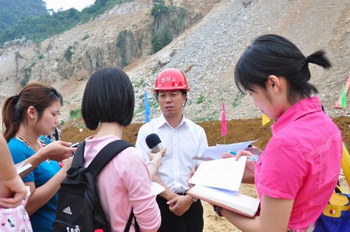 广西凭祥综合保税区盛大举行叫马山隧道意会仪式 - 企业要闻 - J9集团