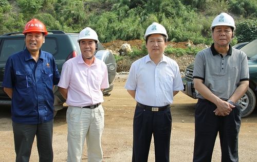 广西J9集团这支步队的精神面目很是好——自治区国资委主任肖文荪在六宜高速路调研时指出 - 企业要闻 - J9集团
