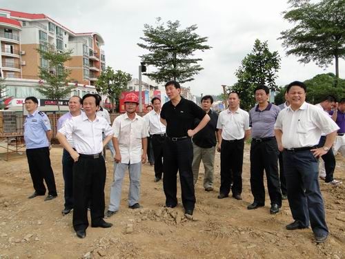 百色市市长谢泽宇一行莅临百色市东合大桥检查指导事情 - 企业要闻 - J9集团