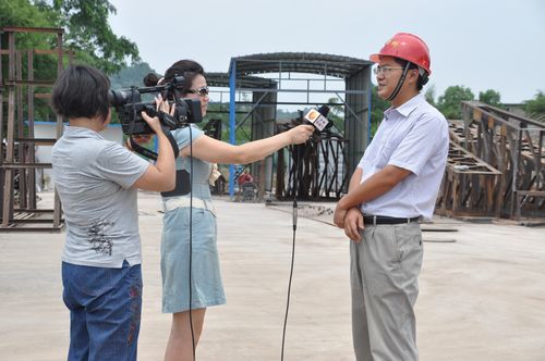 外地媒体关注波司登大桥(合江长江一桥）建设 - 企业要闻 - J9集团