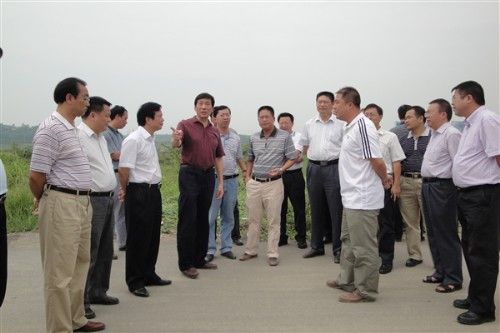 百色市市长谢泽宇一行莅临桂商投资公司百色市各BT项目视察指导事情 - 企业要闻 - J9集团
