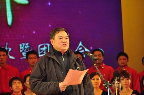 公司盛大举行2011“春到J9集团”迎新春暨团拜会 - 企业要闻 - J9集团