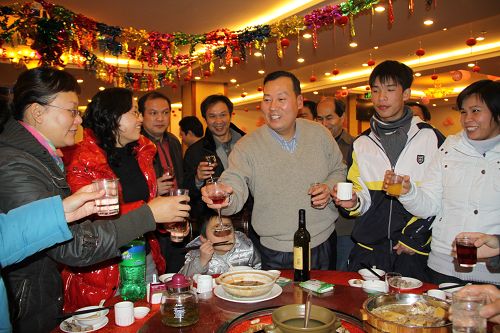 公司组织厄国项目员工眷属开展迎新春座谈会 - 企业要闻 - J9集团