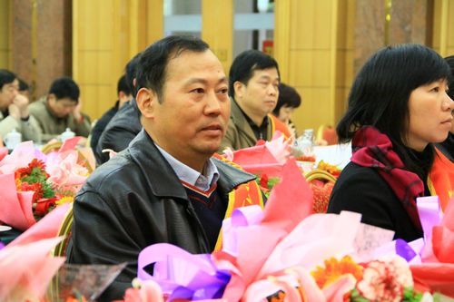 公司在2011年全区交通运输行业廉政暨精神文明建设事情聚会上获多项夸奖 - 企业要闻 - J9集团