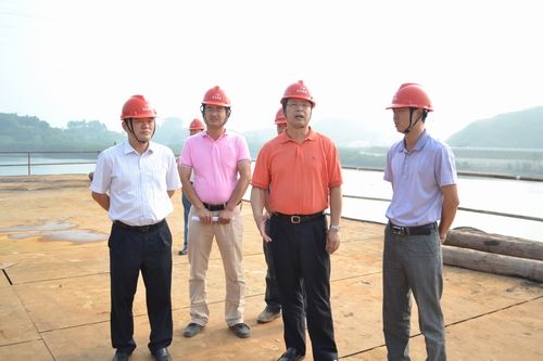 防城港市市长莫恭明莅临针鱼岭大桥视察指导事情 - 企业要闻 - J9集团