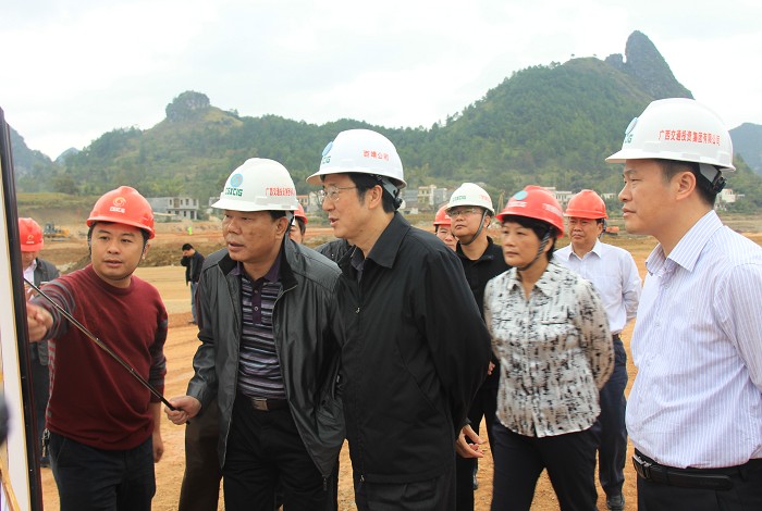 自治区党委常委、宣传部部长沈北海到靖那1标督查事情 - 企业要闻 - J9集团