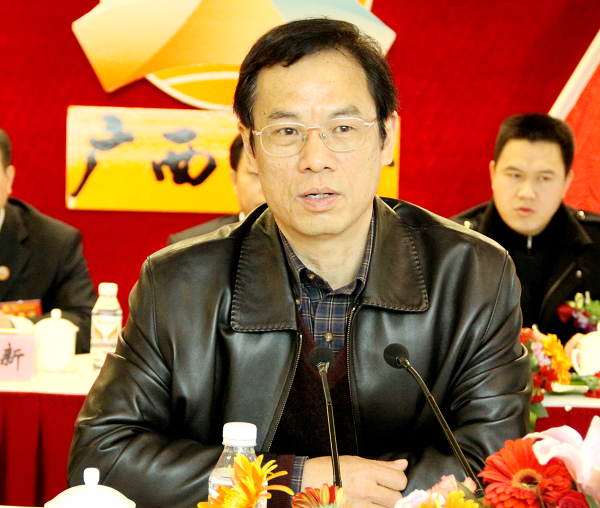 公司八届三次职代会暨四届三次工代会胜利召开 - 企业要闻 - J9集团