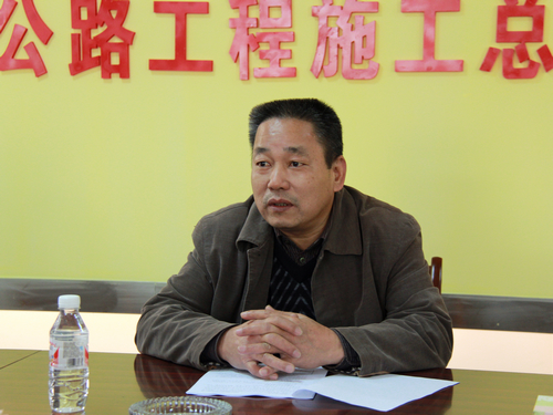 朱坚和探望慰问来马三分部一线员工 - 企业要闻 - J9集团