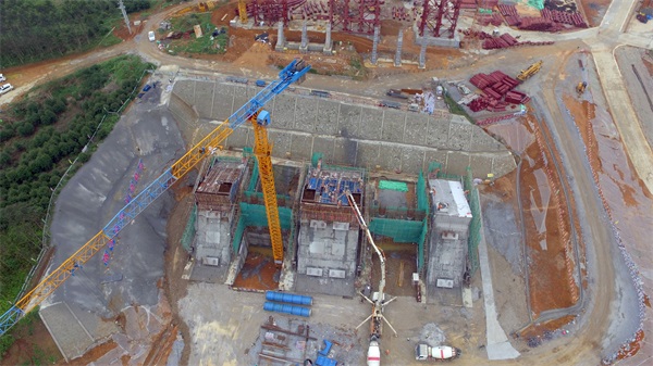 柳南改扩建№7标马滩红水河特大桥拱座乐成封顶  - 工程动态 - J9集团