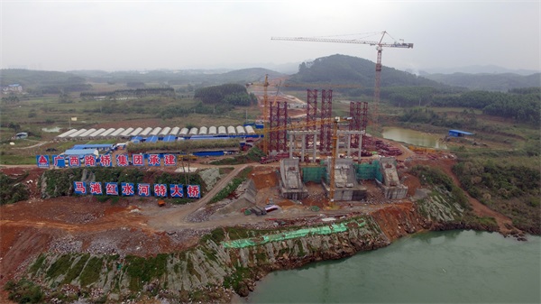 柳南改扩建№7标马滩红水河特大桥拱座乐成封顶  - 工程动态 - J9集团
